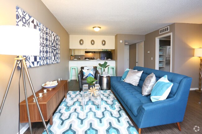 Interior Photo - The Retreat at Lakeside