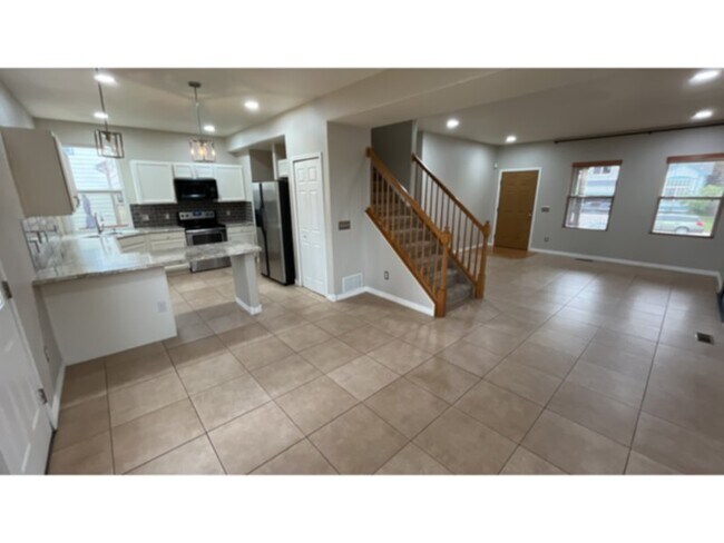 Building Photo - 8063 Cooper River Dr