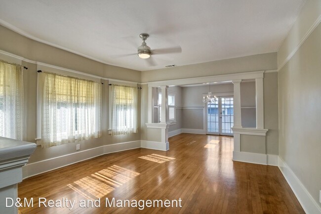 Building Photo - 4 br, 2 bath House - 6857 Mohawk Street Un...