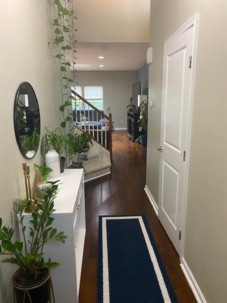 Foto del edificio - 6119 Granville Ct