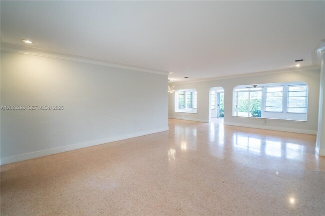 Building Photo - 475 S Shore Dr
