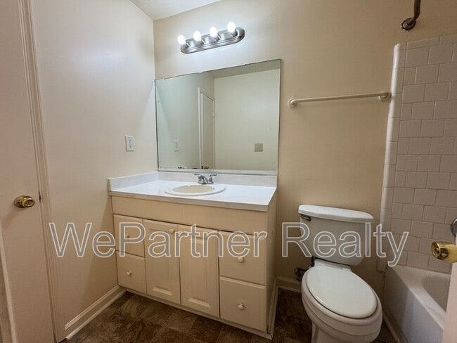Foto del edificio - 7416 Dartmouth Ct