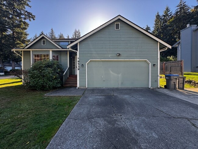 Charming Four Bedroom Central Kitsap Home - Charming Four Bedroom Central Kitsap Home