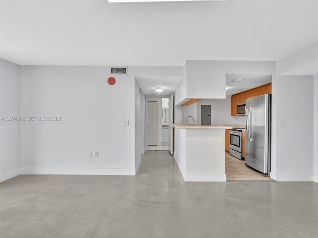 Foto del edificio - 816 NW 11th St