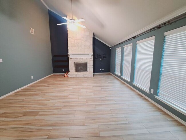 Building Photo - Beautiful 2 Story 4/3.5/2 in Frisco ISD