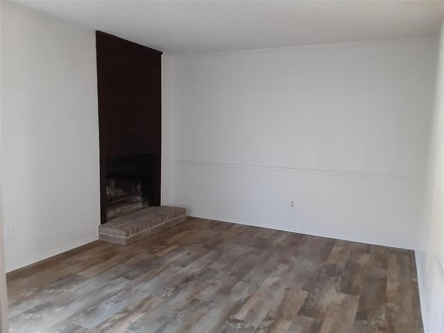 Building Photo - 812 NW Summercrest Blvd