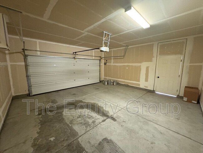 Foto del edificio - 1424 N Oliveto Ct