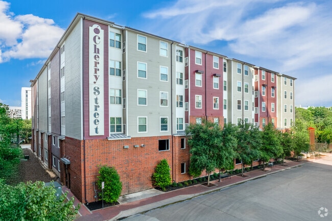 Building Photo - Cherry Street | Student Housing