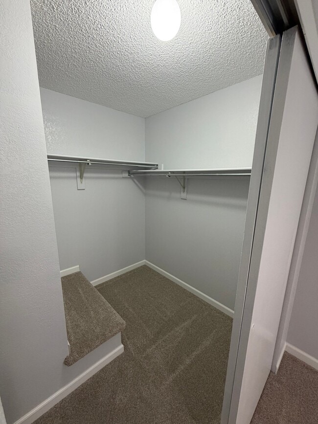 Building Photo - 1334 Firefly Cir