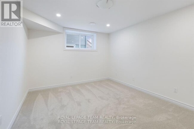 Building Photo - 24 Seabert Dr