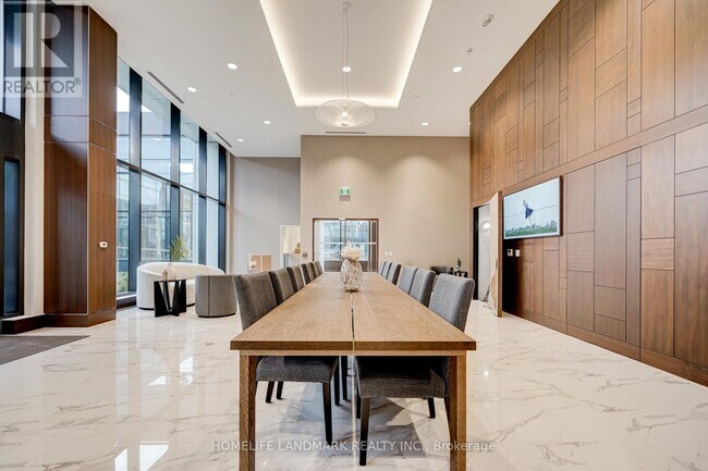 Building Photo - 95 McMahon Dr