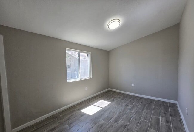 Building Photo - 101 N Seville Dr