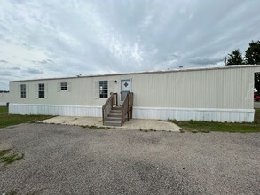Building Photo - 314 Mark Rd