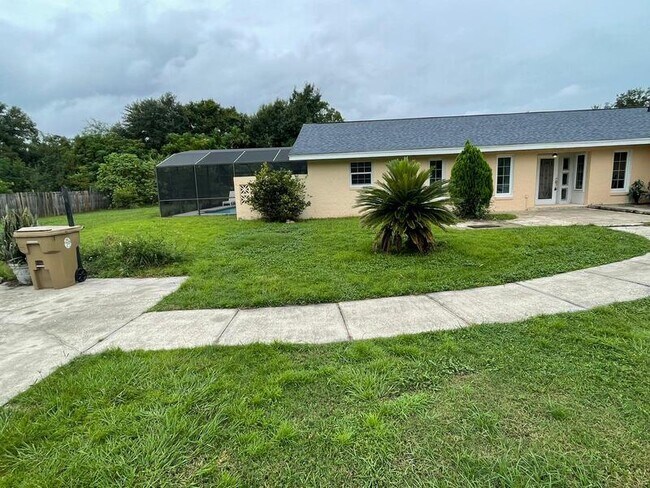 Photo - 1674 Louis Dr House