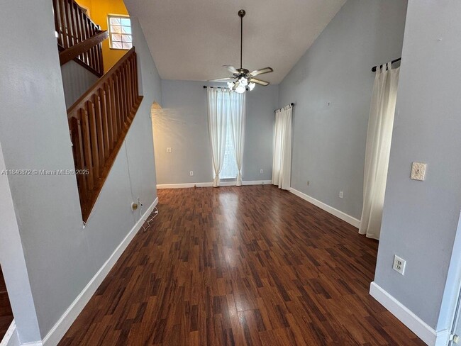 Building Photo - 11715 SW 113th Terrace