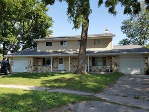 Building Photo - 2419 Adler Cir