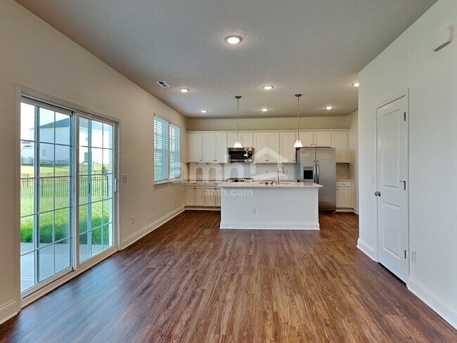 Building Photo - 8359 Merlin Dr