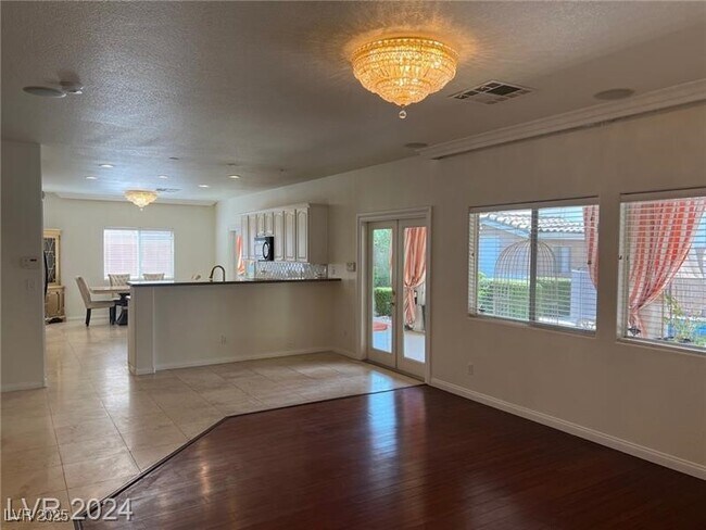 Foto del edificio - 5433 Volonne Ct