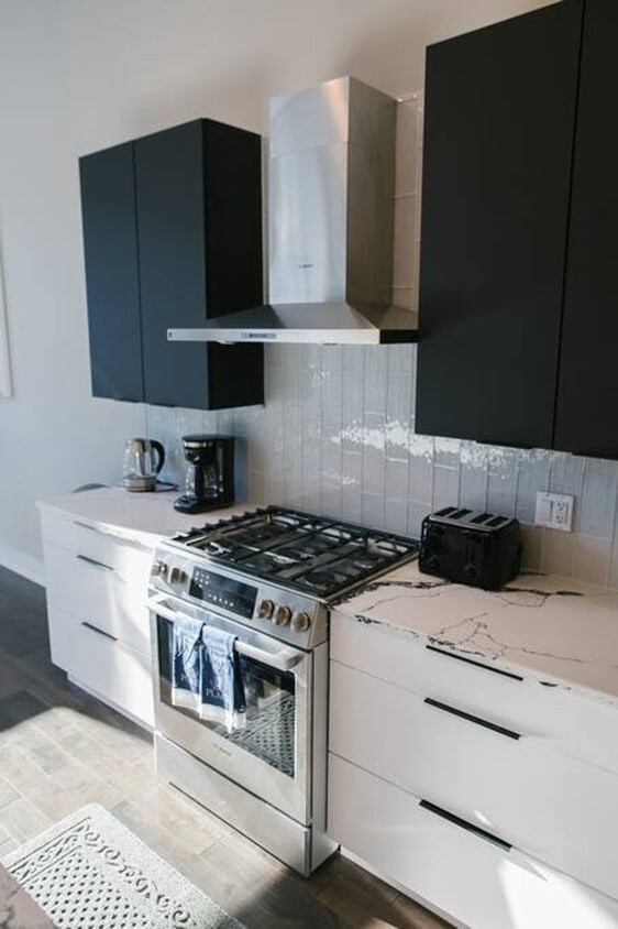 Primary Photo - 2019 N Bingham St