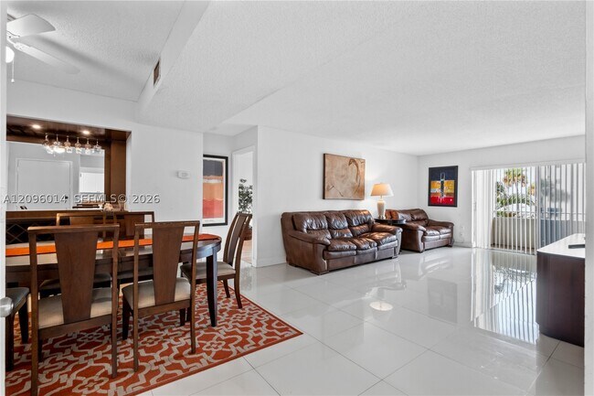 Foto del edificio - 7747 SW 86th St