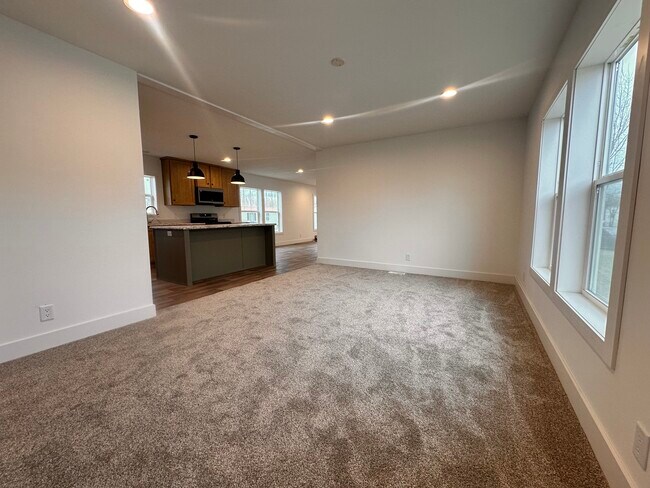 Foto del edificio - 15 Cavalier St N