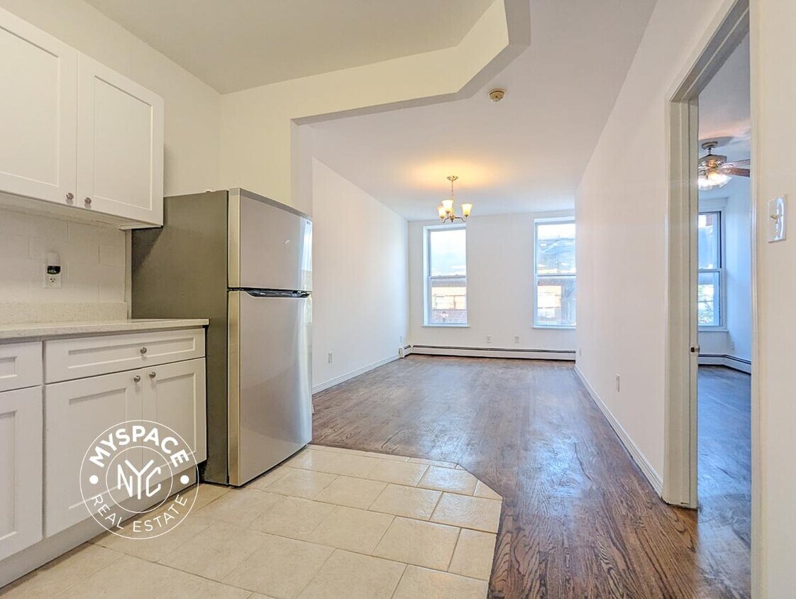 Foto principal - 1050 Broadway