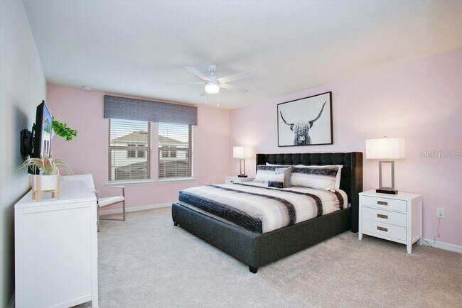 Foto del edificio - 8923 Sydney Ave