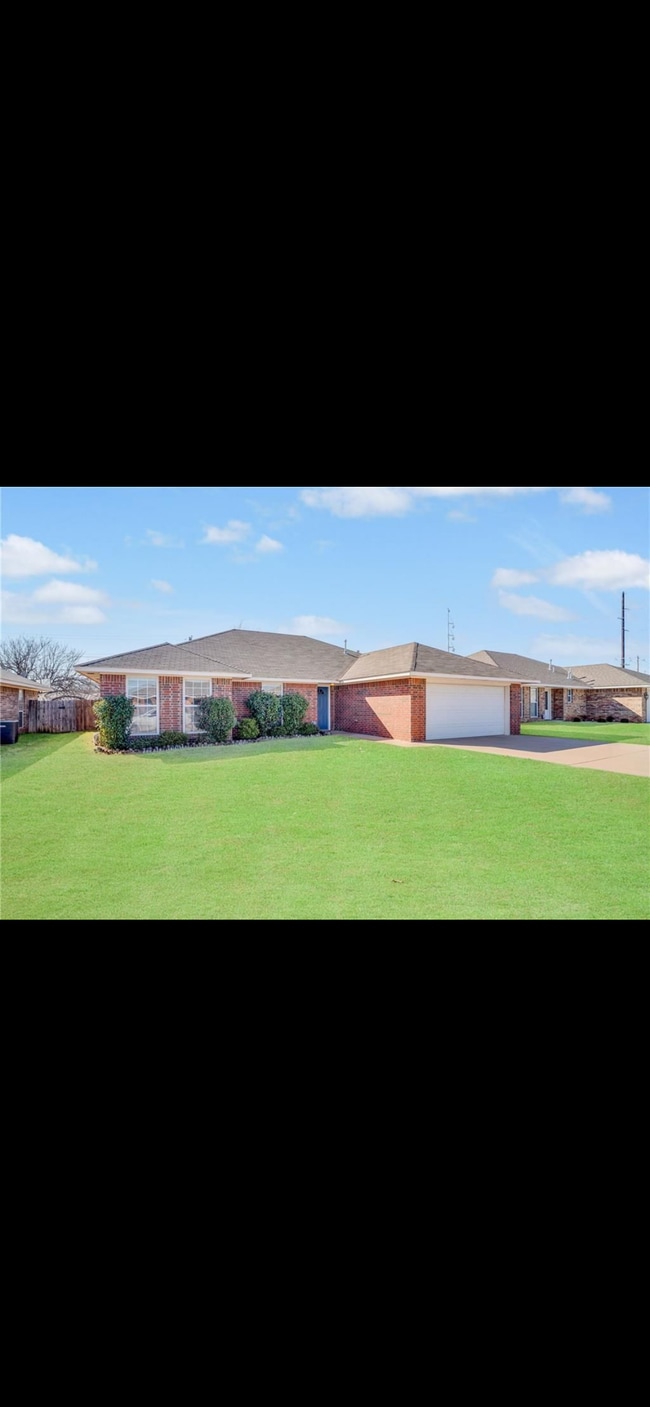 Building Photo - 1509 Sommerset Pl