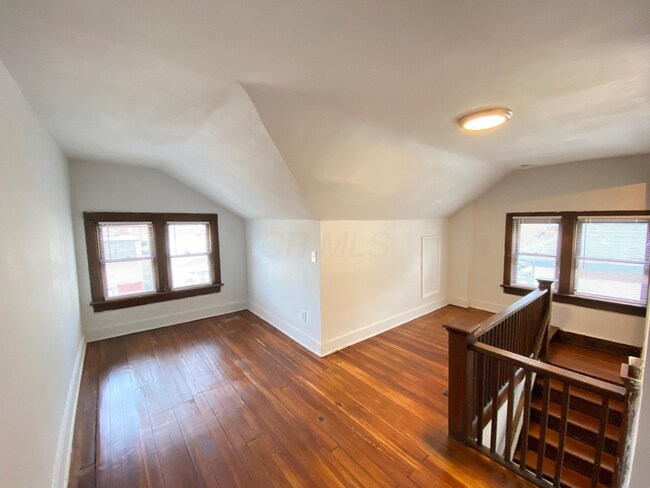 Foto del edificio - 295 E 19th Ave