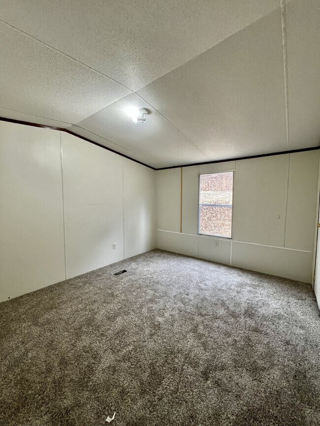 Foto del edificio - "Charming 3 Bed, 2 Bath Mobile Home in Pal...