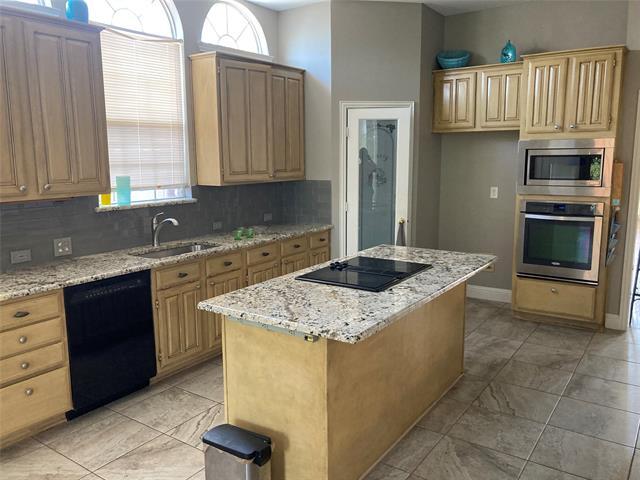 Building Photo - 3632 Canyon Oaks Dr