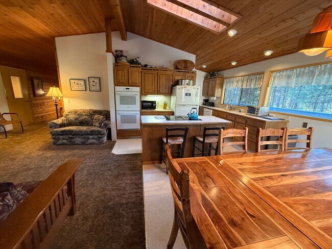 Building Photo - Furnished Riverfront Cabin on the Spring River – 4 Bedrooms, 3 Bathrooms 2,300 sq. ft. | Fully Fu...