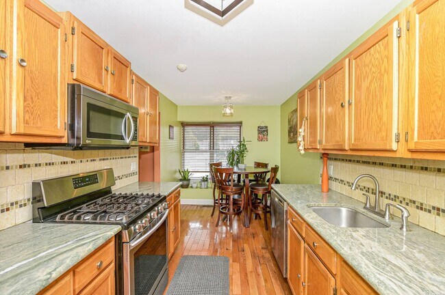 Building Photo - 248 Windward Dr