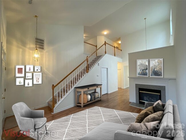 Foto del edificio - 9040 Holland Park Ln