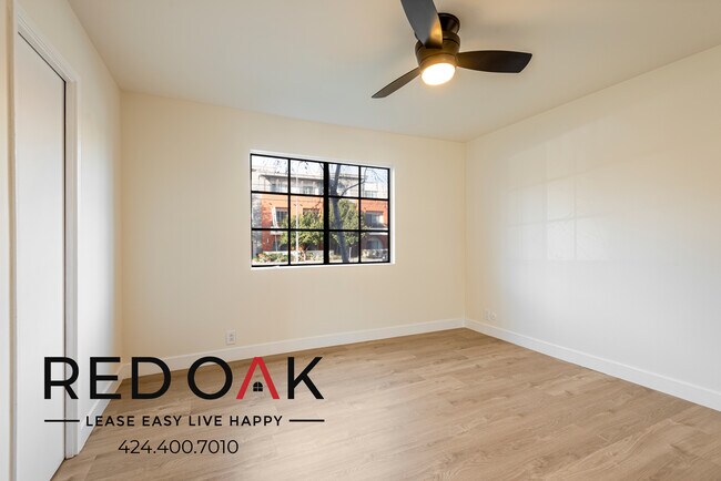 Foto del edificio - Remarkable Two Bedroom with Central Heat a...