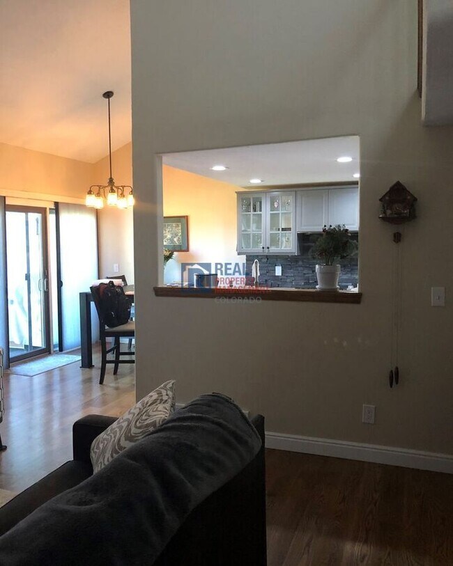Foto del edificio - 6474 Pinewood Dr