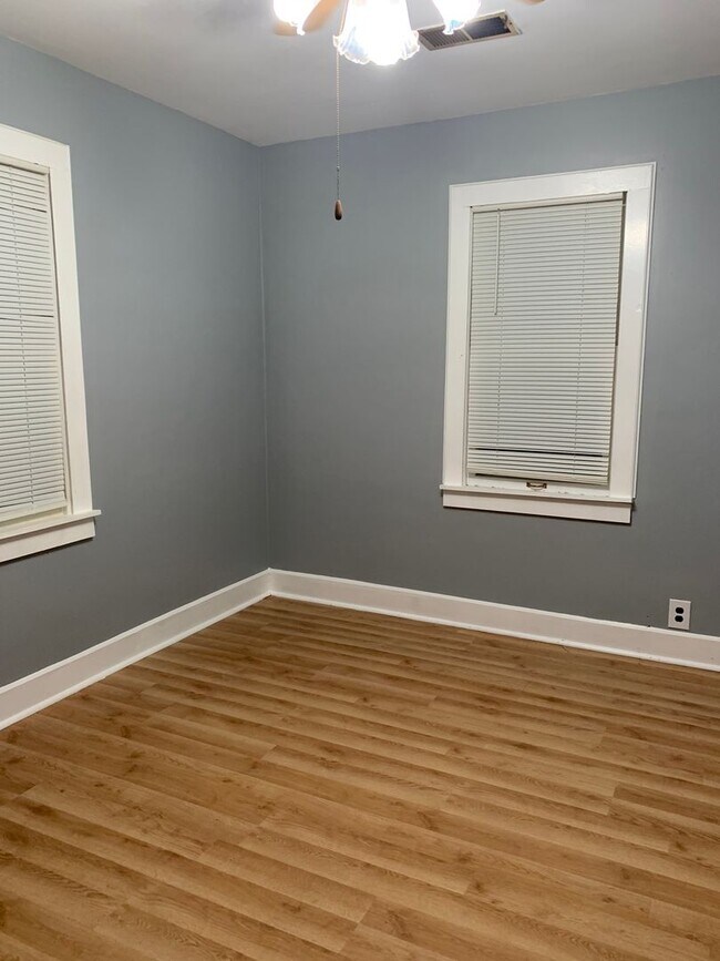 Foto del edificio - 2 Bedroom Ranch in Calumet City, IL $1300