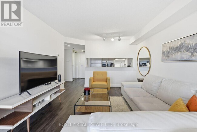 Photo du bâtiment - 705 King St W