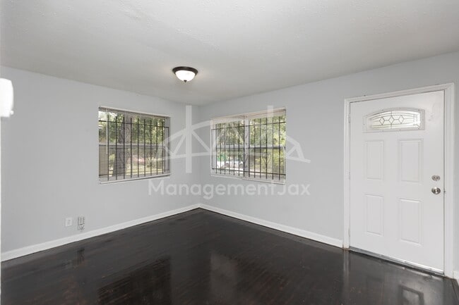 Photo - 1839 W 30th St House