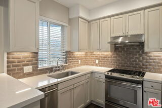 Foto del edificio - 1625 Granville Ave