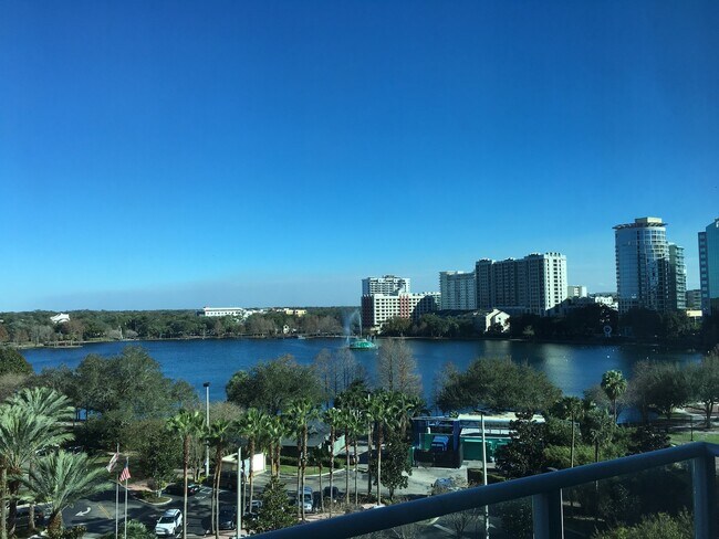 Building Photo - 150ERS617 (VUE 50)