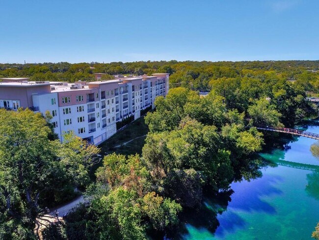 Foto del edificio - 1900 Barton Springs Rd