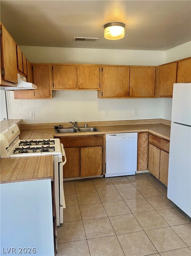 Building Photo - 3708 Scuba Cir