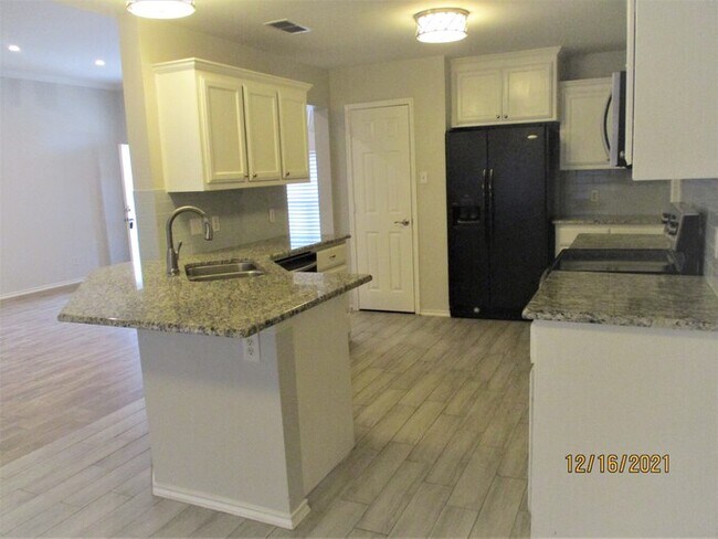 Building Photo - 6064 Holiday Lane