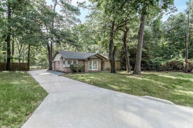 Foto del edificio - 24326 Pine Canyon Dr