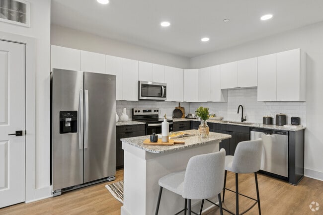 2BR, 2BA - 1,172SF - Kitchen - Domain Huntsville