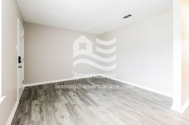 Foto del edificio - 9700 Stardust Trail