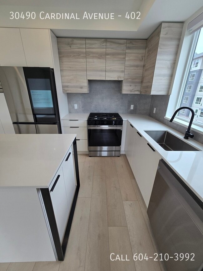 Building Photo - Brand New Condo With Two Parking