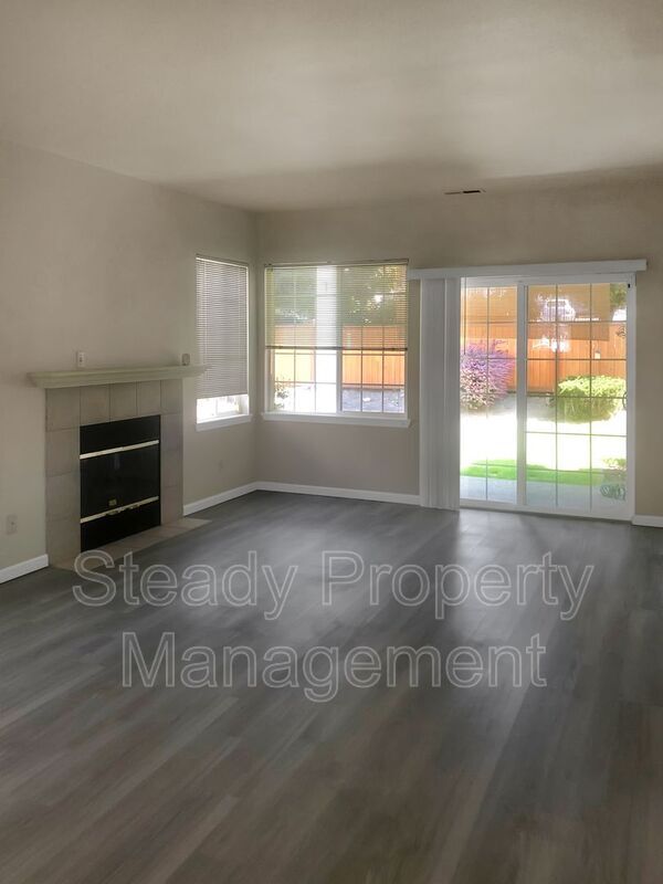 2759 Diamond Loop Unit D, Milton, WA 98354 Condo for Rent in Milton, WA