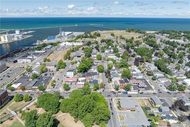 Building Photo - 50 E 4th St